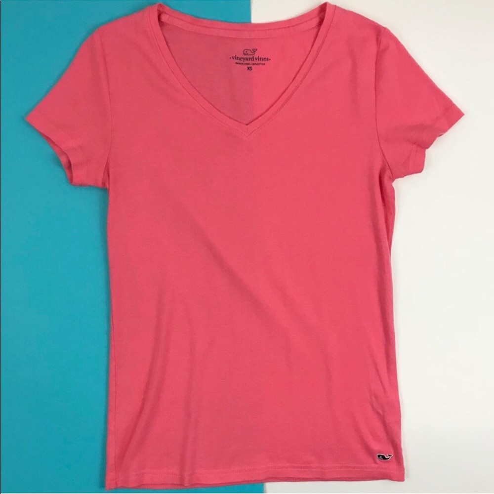 Women’s coral vineyard vines tee shirt